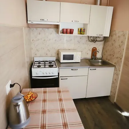 світло цілодобово In The Center